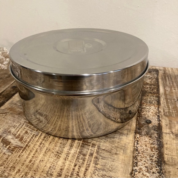 Indian-Tiffin Masala Dabba Airtight Spice Container & 7 Spice Containers & Spoon - Picture 6 of 16